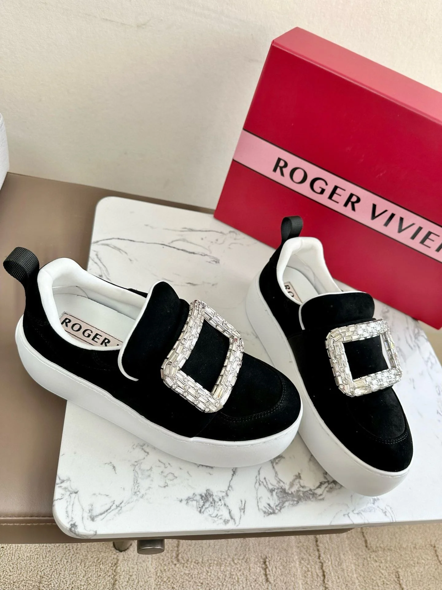 Roger Vivier Shoes Affordable 7325