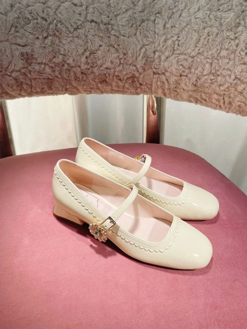 ComfortFit Roger Vivier Shoes 11457
