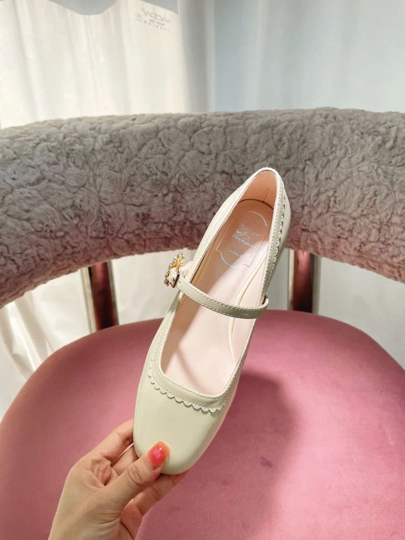 ComfortFit Roger Vivier Shoes 11457