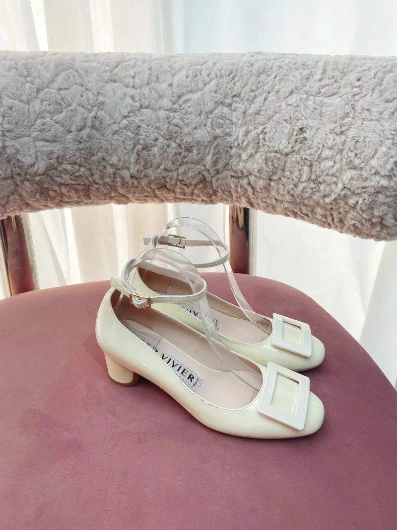 Roger Vivier Shoes Popular 11499