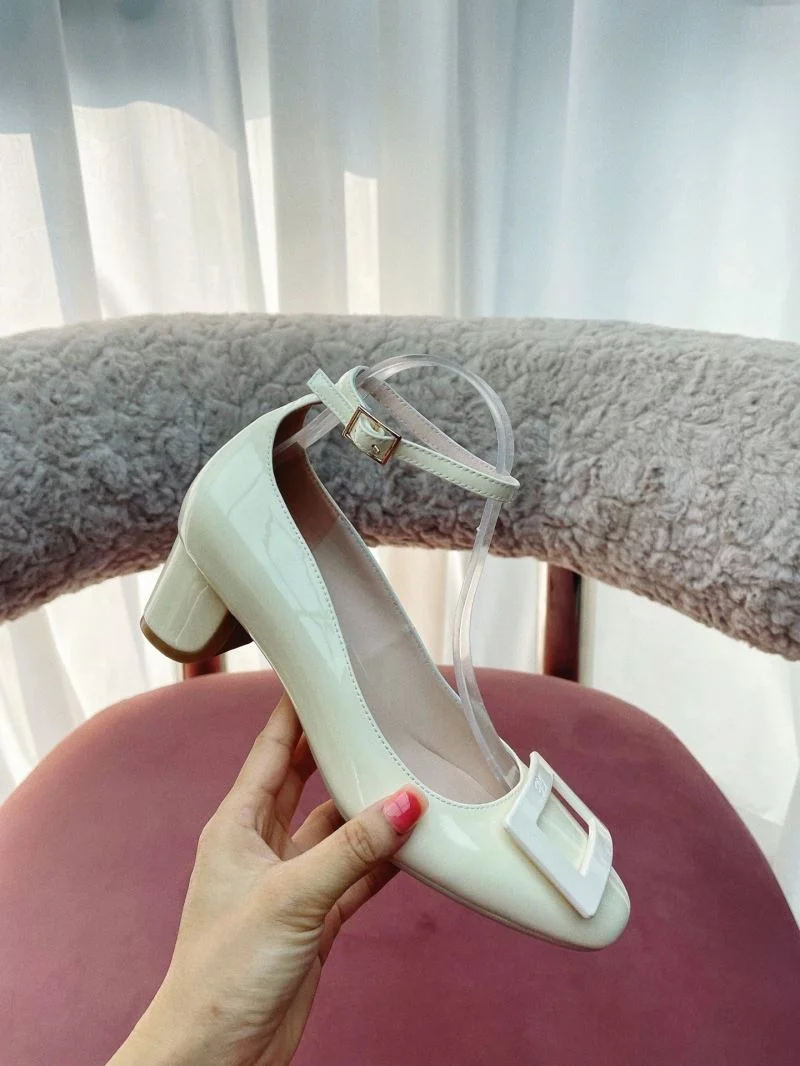 Roger Vivier Shoes Popular 11499