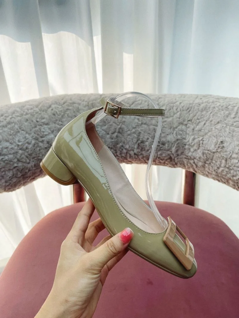 Roger Vivier Shoes Sporty 11449