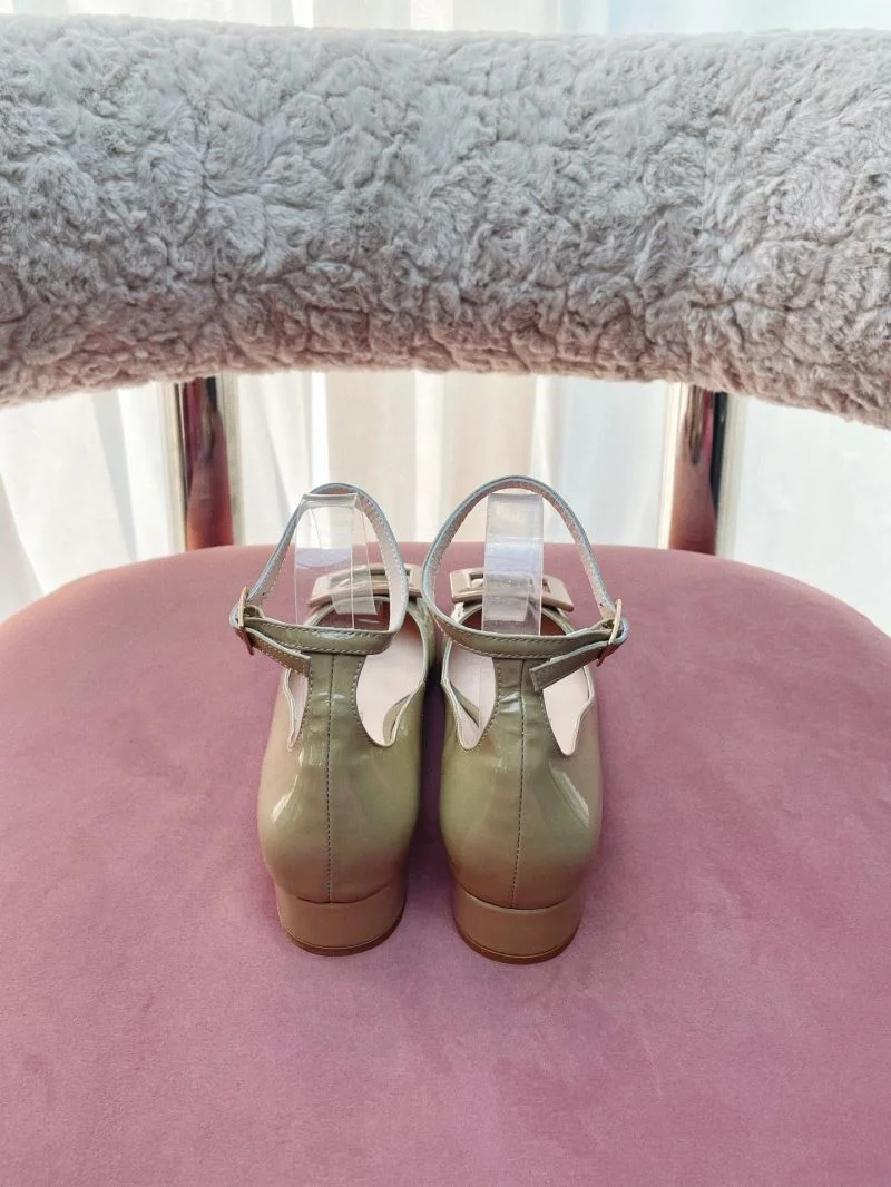 Roger Vivier Shoes Sporty 11449