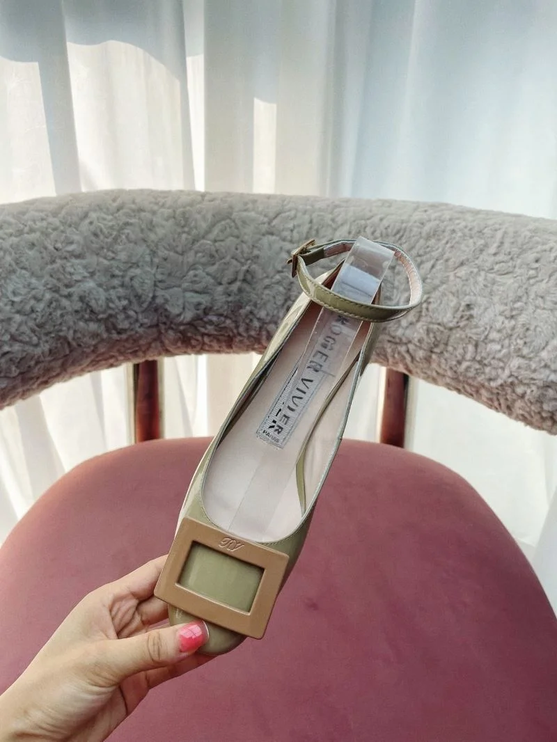 Roger Vivier Shoes Sporty 11449