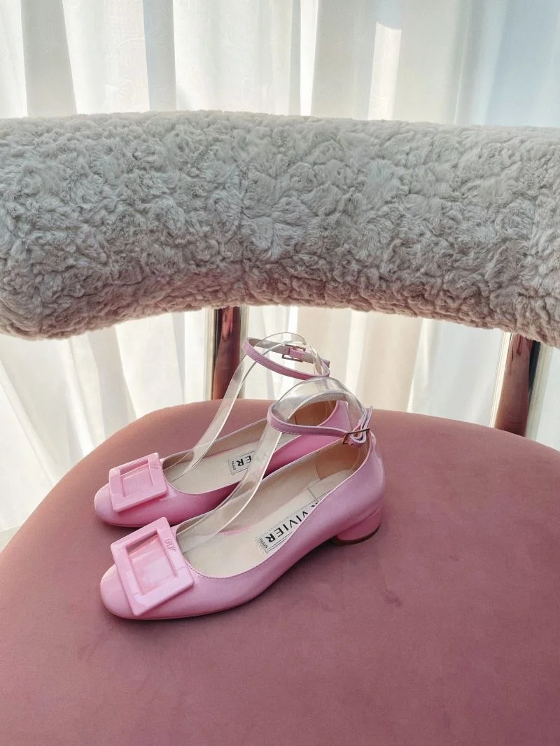 Roger Vivier Shoes FashionForward 11492