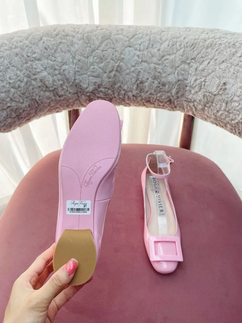 Roger Vivier Shoes FashionForward 11492