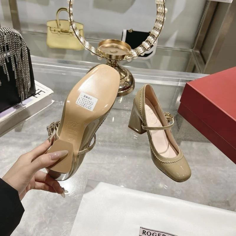 Roger Vivier Shoes ModernLook 11436