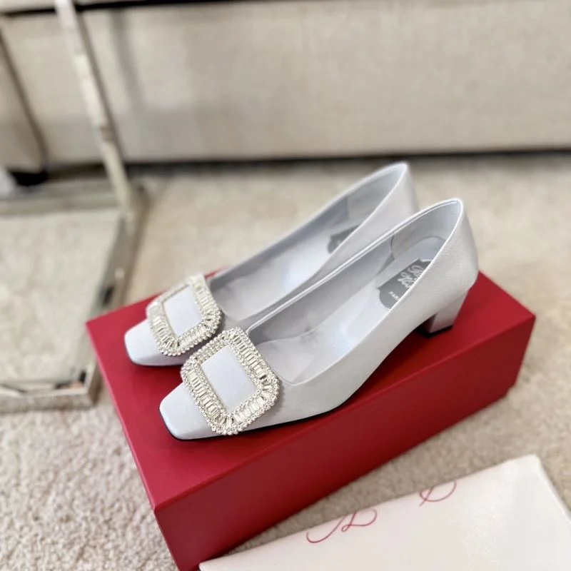 WaterResistant Roger Vivier Shoes 11375