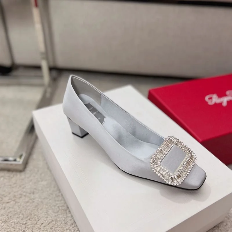 WaterResistant Roger Vivier Shoes 11375