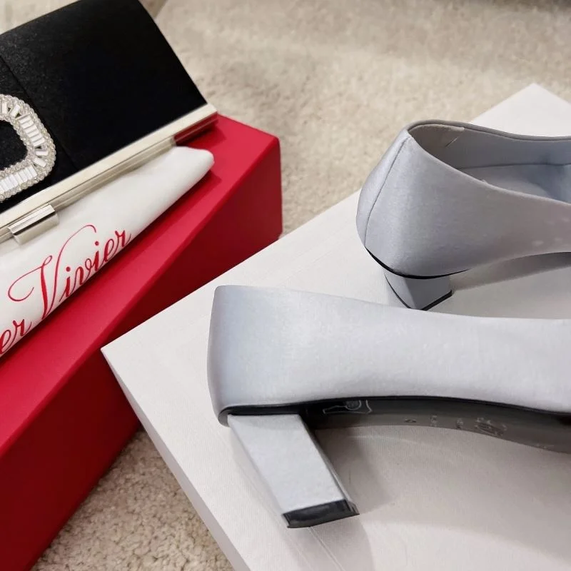 WaterResistant Roger Vivier Shoes 11375