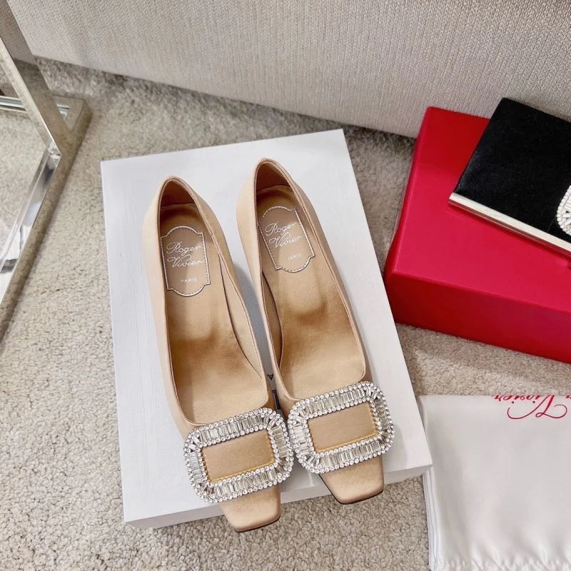 Roger Vivier Shoes Classic 11402