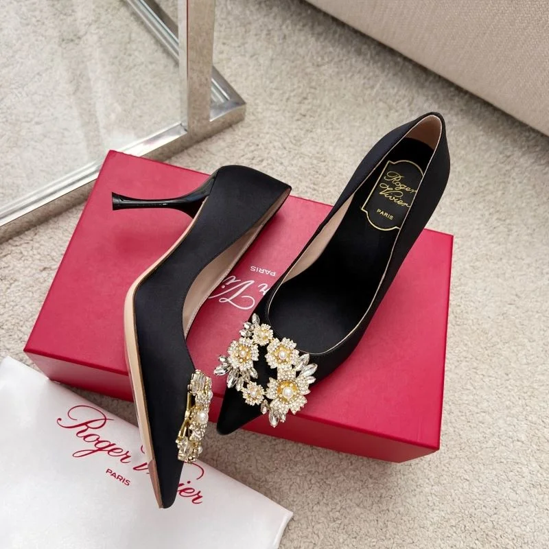 UrbanStyle Roger Vivier Shoes 11353