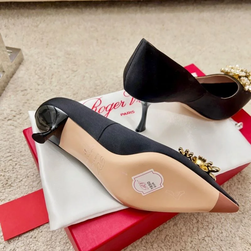 UrbanStyle Roger Vivier Shoes 11353