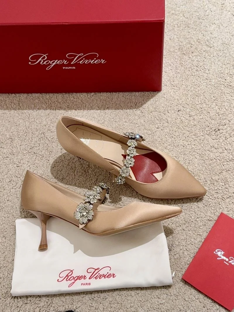 UrbanChic Roger Vivier Shoes 11345