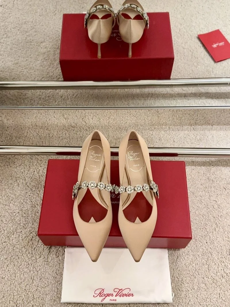 UrbanChic Roger Vivier Shoes 11345