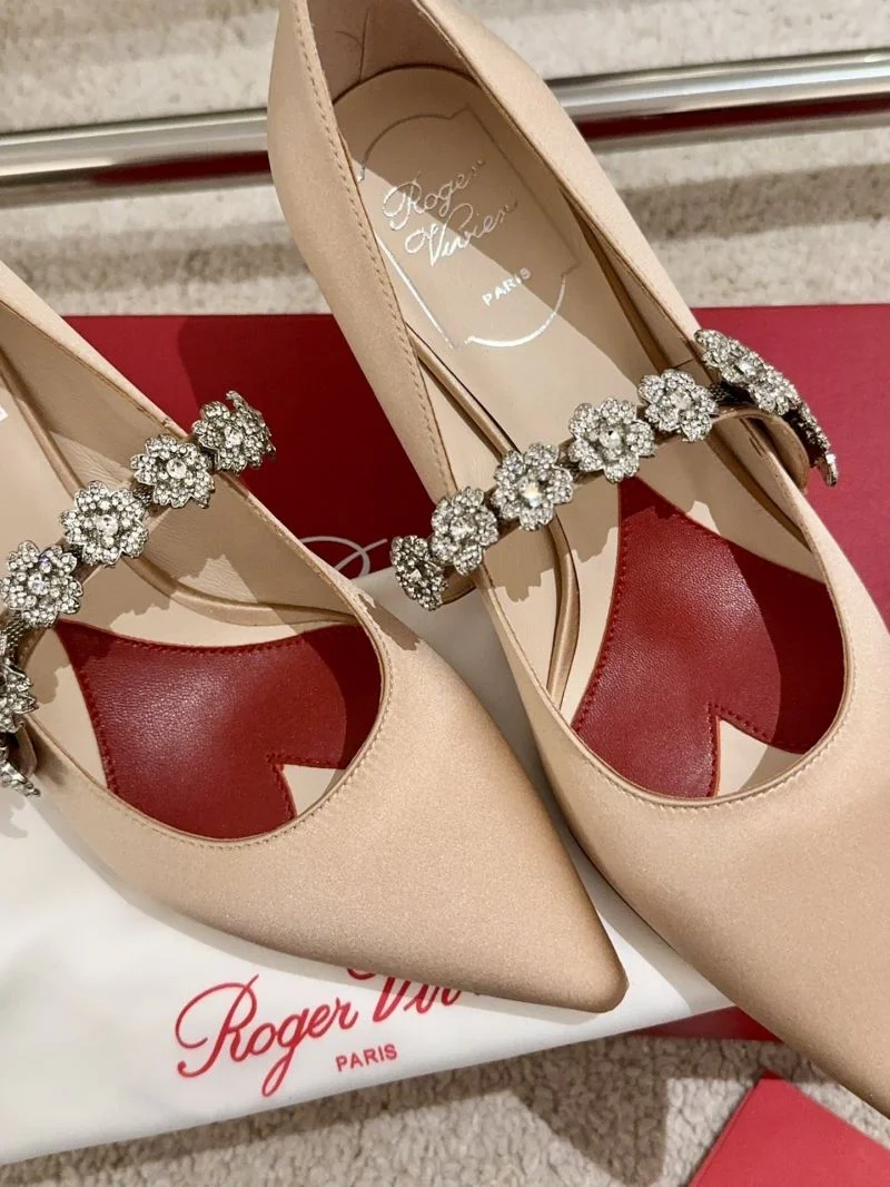 UrbanChic Roger Vivier Shoes 11345