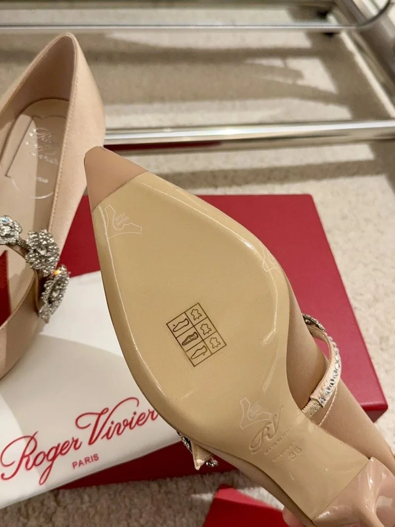 UrbanChic Roger Vivier Shoes 11345