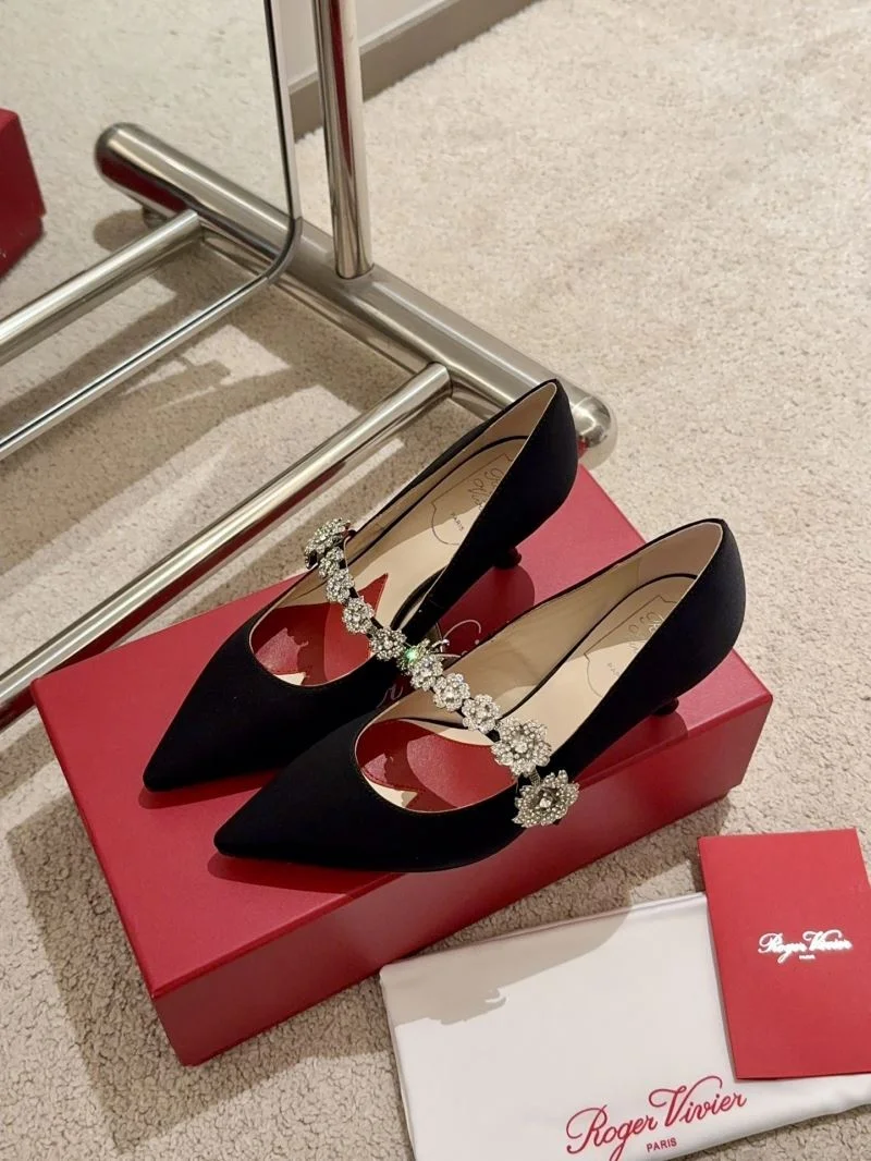 Timeless Roger Vivier Shoes 11339