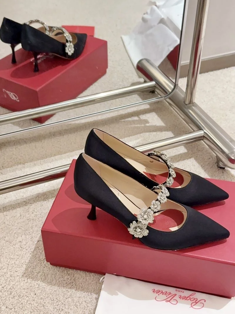 Timeless Roger Vivier Shoes 11339