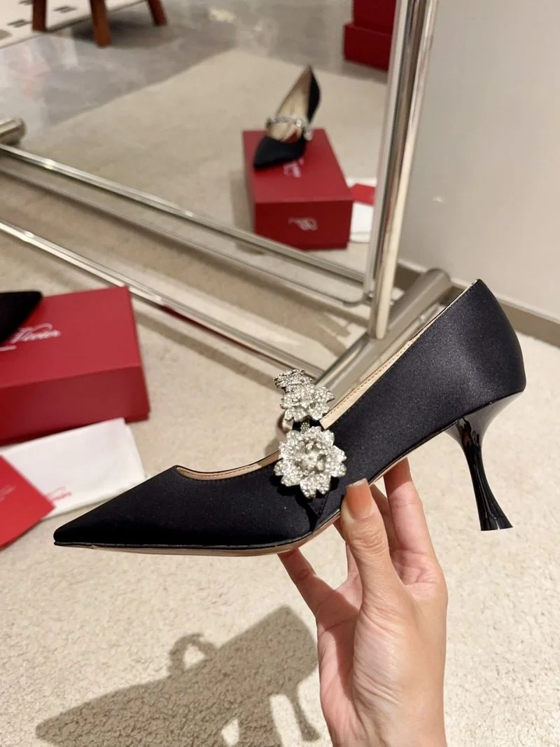 Timeless Roger Vivier Shoes 11339