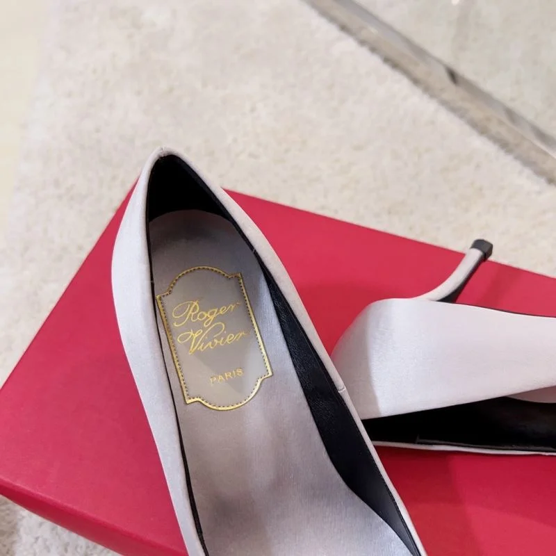 WaterResistant Roger Vivier Shoes 11314