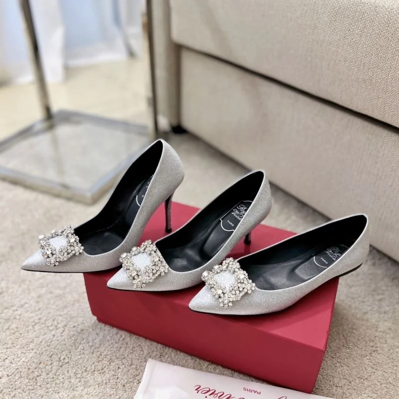 Trendsetting Roger Vivier Shoes 11308