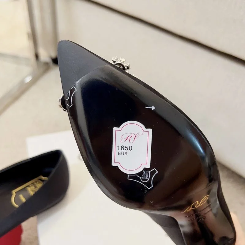 Trendsetting Roger Vivier Shoes 11316