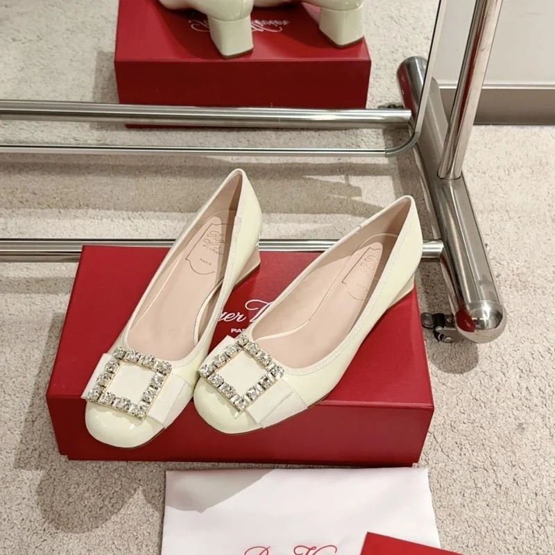Practical Roger Vivier Shoes 11302