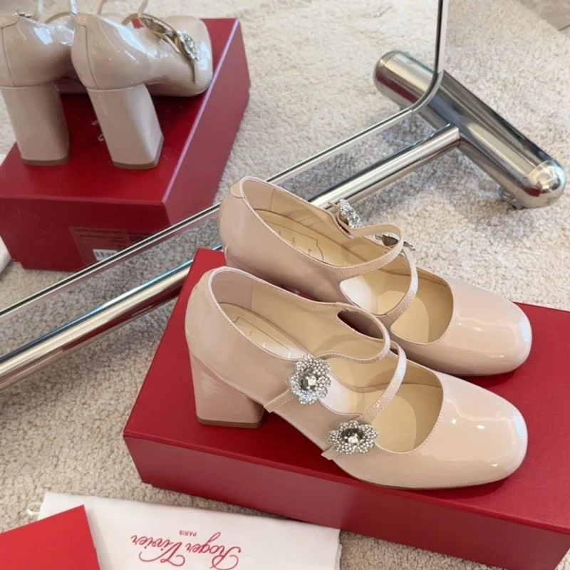 Roger Vivier Shoes Popular 11296