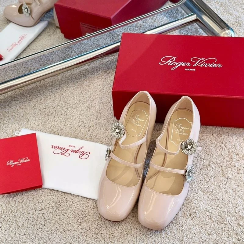 Roger Vivier Shoes Popular 11296