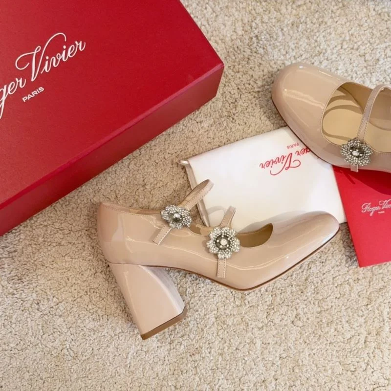 Roger Vivier Shoes Popular 11296