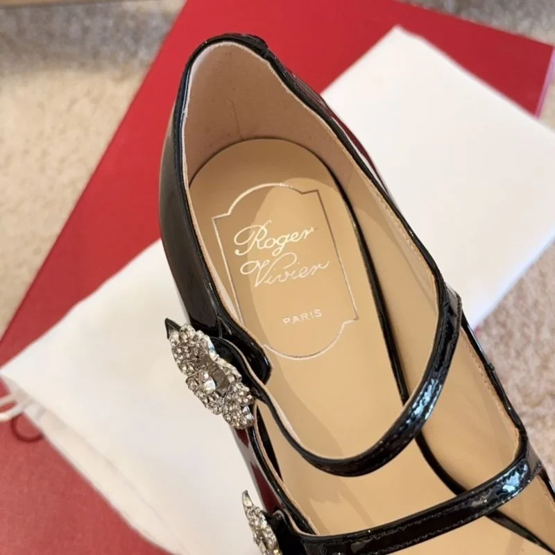 Roger Vivier Shoes HighQuality 11360