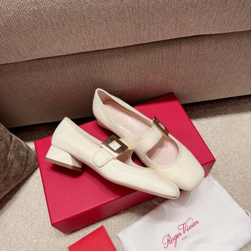 HighPerformance Roger Vivier Shoes 11347
