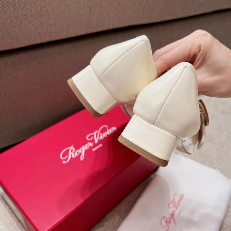 HighPerformance Roger Vivier Shoes 11347