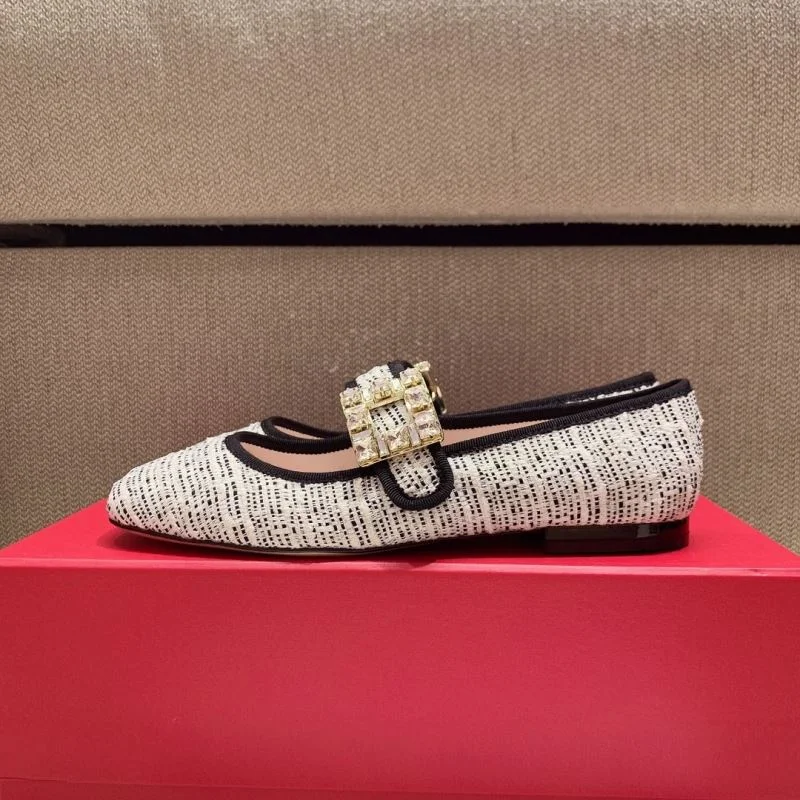 Seasonal Roger Vivier Shoes 11284