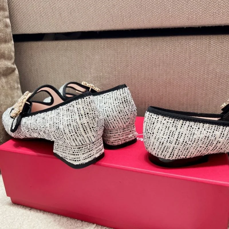 Seasonal Roger Vivier Shoes 11284