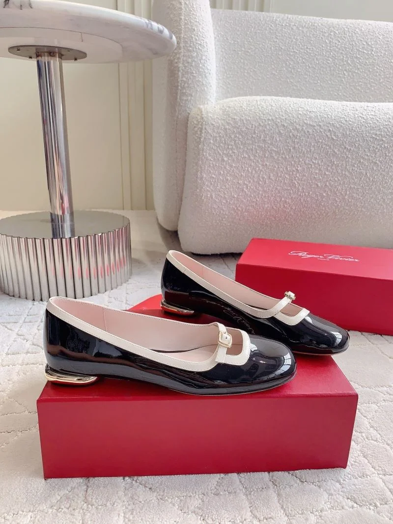 Supportive Roger Vivier Shoes 9012