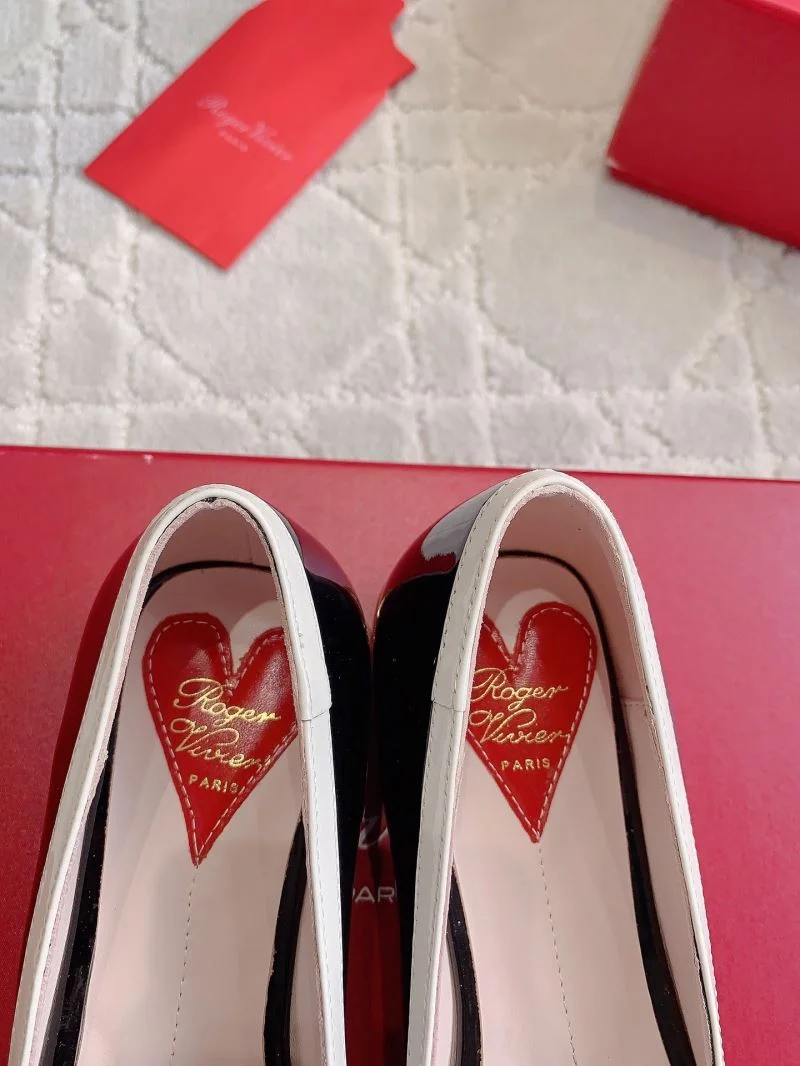 Supportive Roger Vivier Shoes 9012
