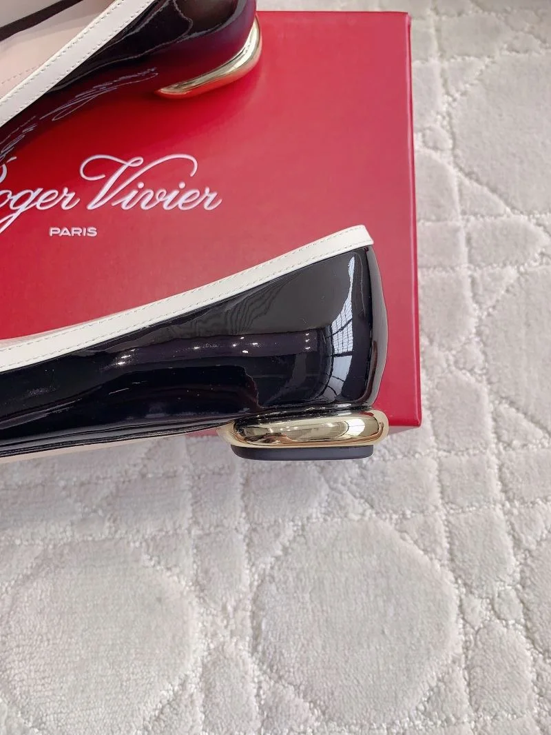 Supportive Roger Vivier Shoes 9012