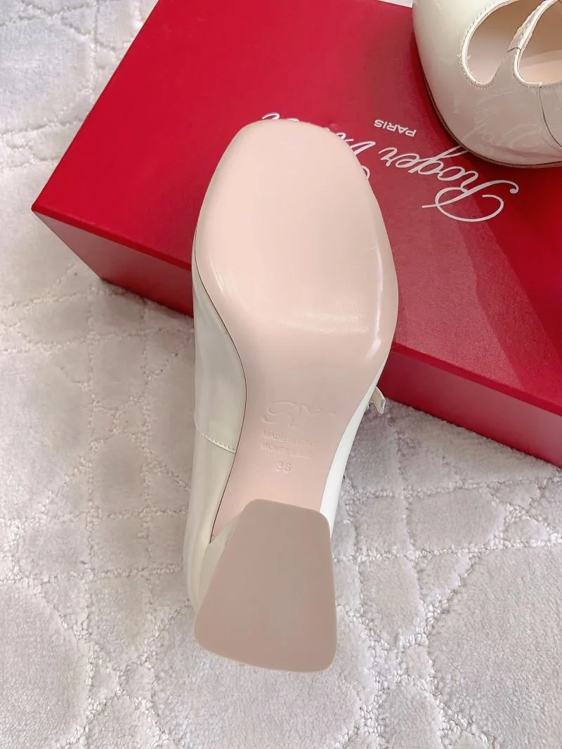 Roger Vivier Shoes Casual 9018