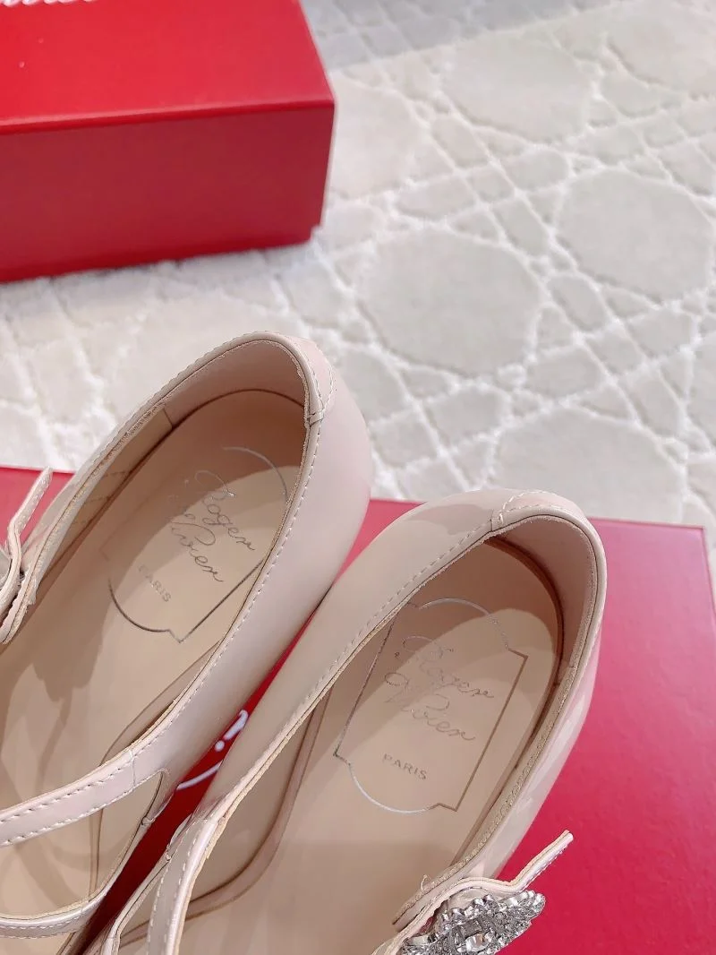 FlexibleFit Roger Vivier Shoes 9030