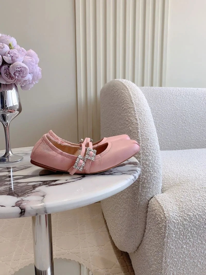 Roger Vivier Shoes Comfortable 9024