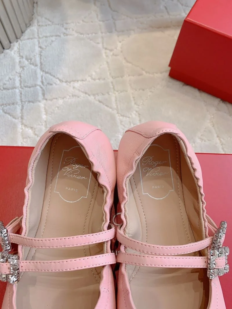Roger Vivier Shoes Comfortable 9024