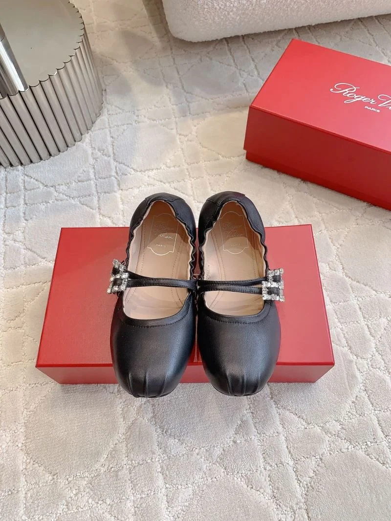 Trendsetting Roger Vivier Shoes 9027