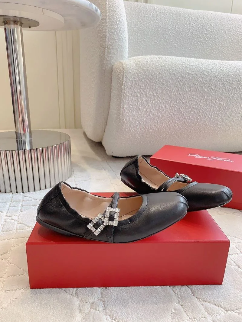 Trendsetting Roger Vivier Shoes 9027