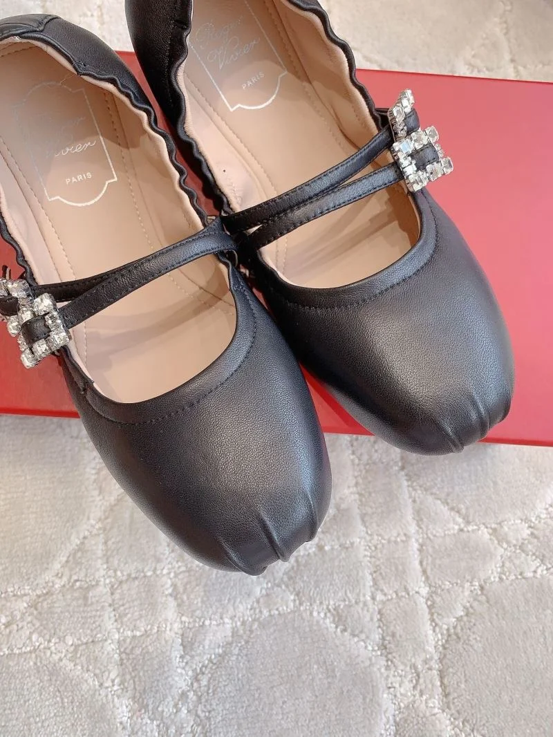 Trendsetting Roger Vivier Shoes 9027