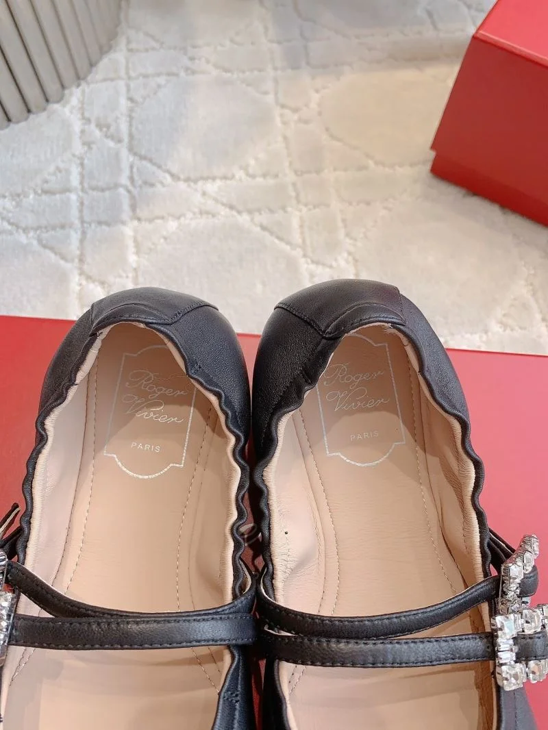 Trendsetting Roger Vivier Shoes 9027