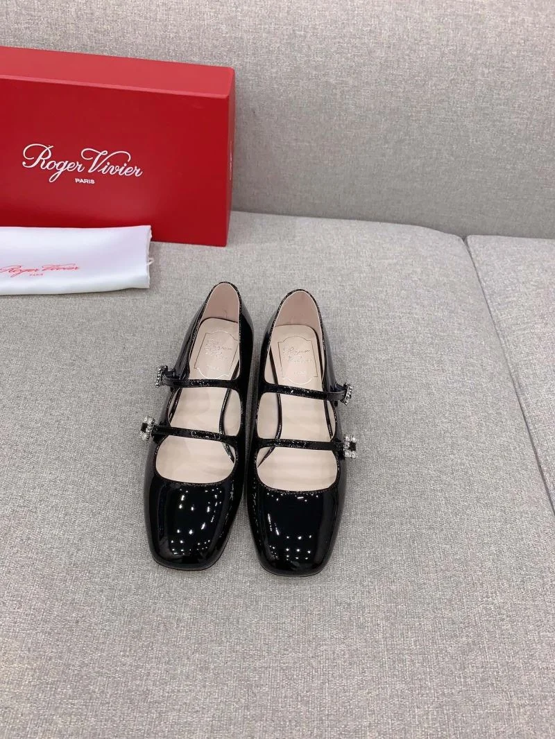 Roger Vivier Shoes Unisex 9035