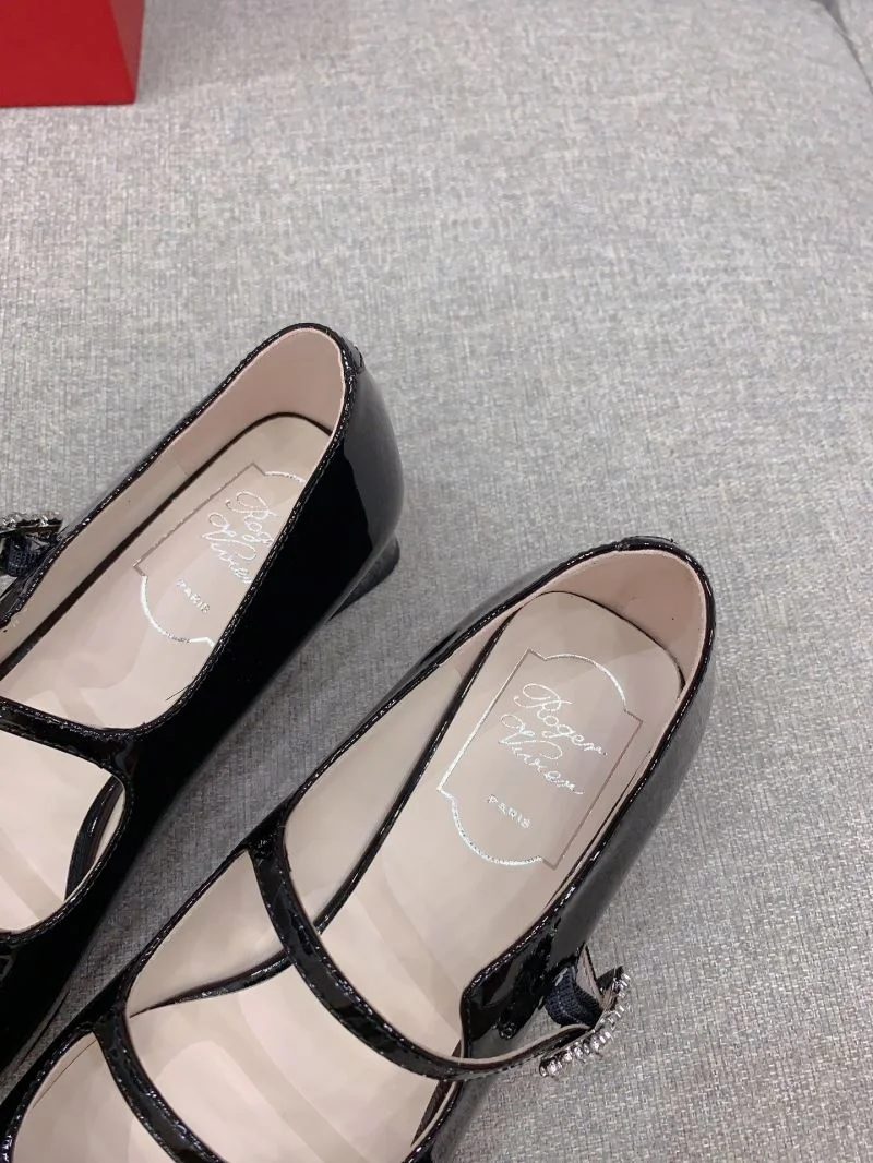 Roger Vivier Shoes Unisex 9035