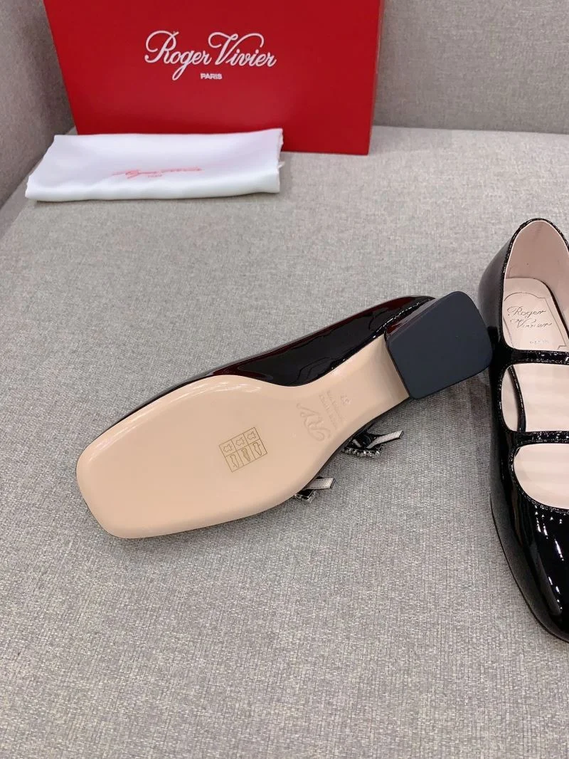 Roger Vivier Shoes Unisex 9035
